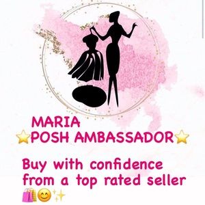 Welcome to PrettyLuna’s Boutique and I am Maria. I sell handmade scarves 🤩